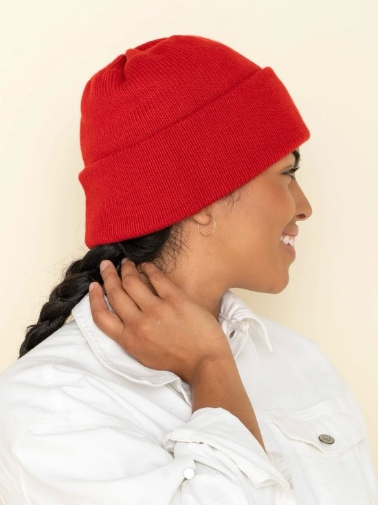 Golightly Cashmere Accessories - Golightly Cashmere Featherweight Watchcap in ruby